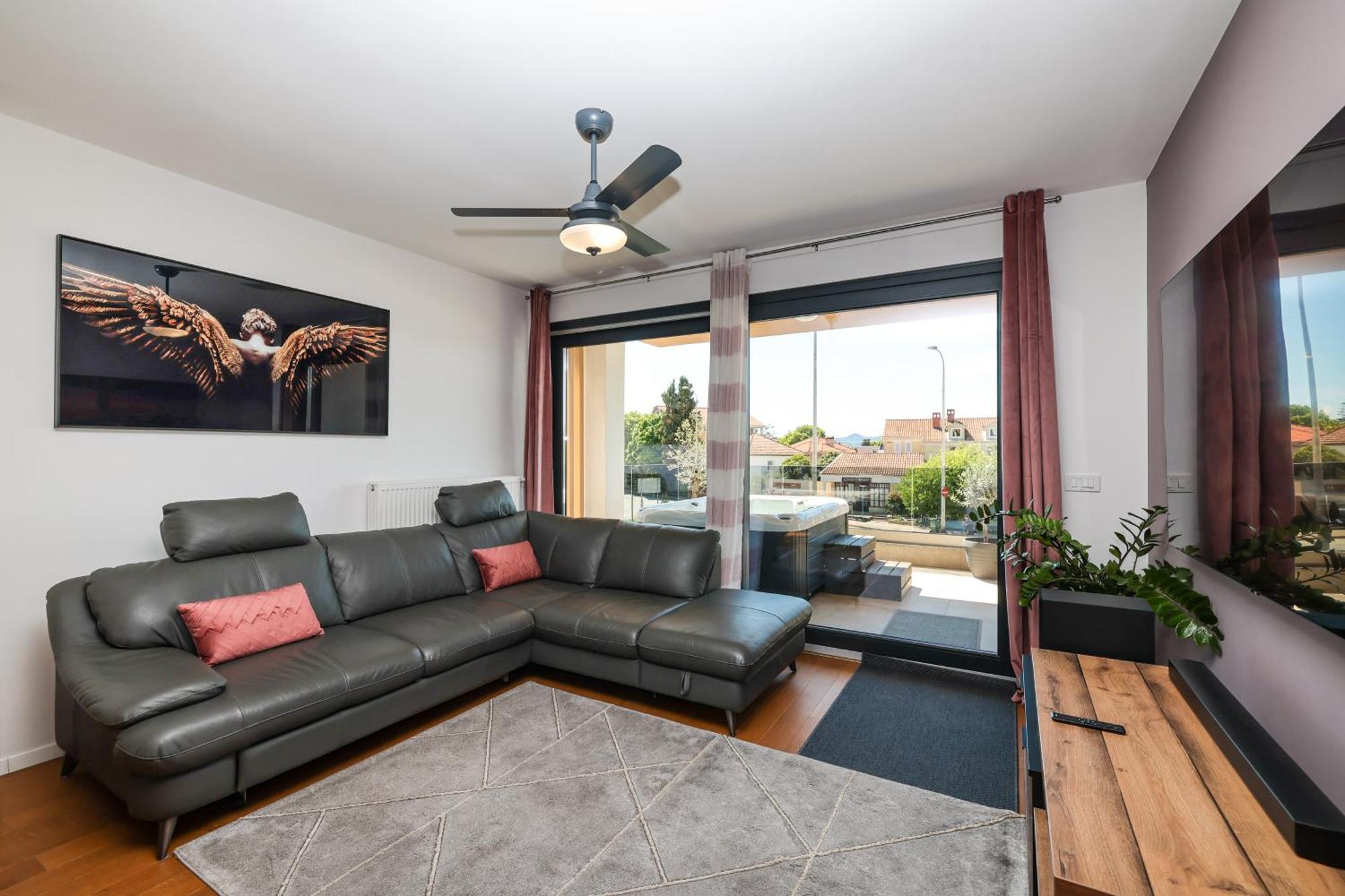 Luma Luxury Apartment With Jacuzzi Zadar Exterior photo